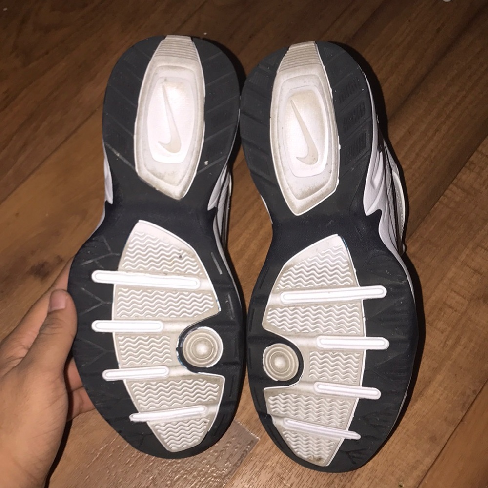 NIKE AIR MONARCH - Picture 7 of 7